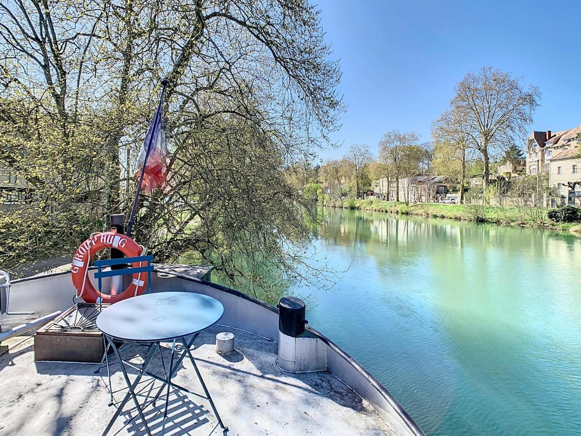 La Marquise Hotel Melun Bagian luar foto